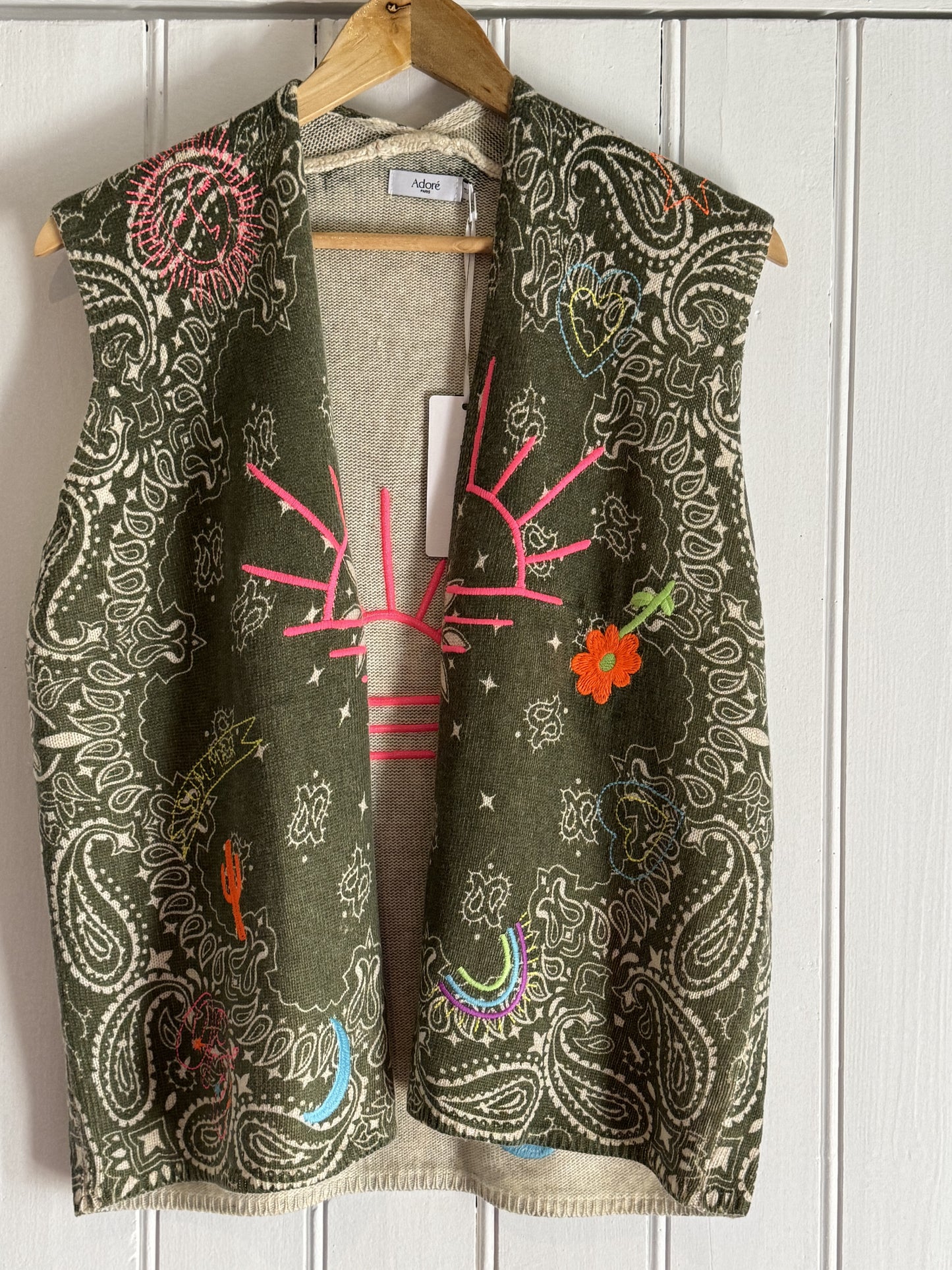 Gilet sans manche brodé Lola-Adoré Paris