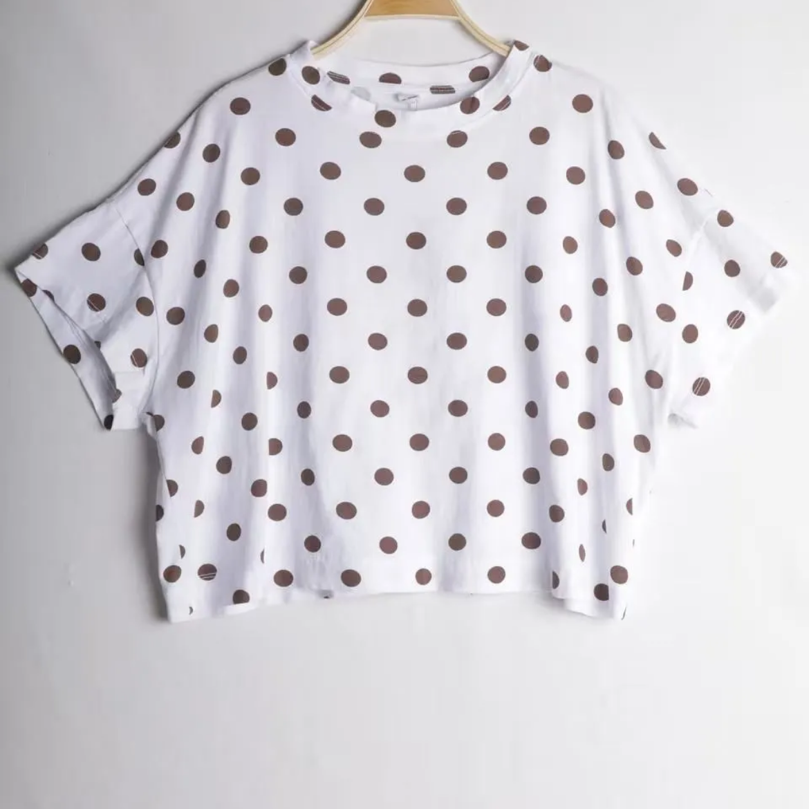 Tee shirt blanc Lina à pois choco