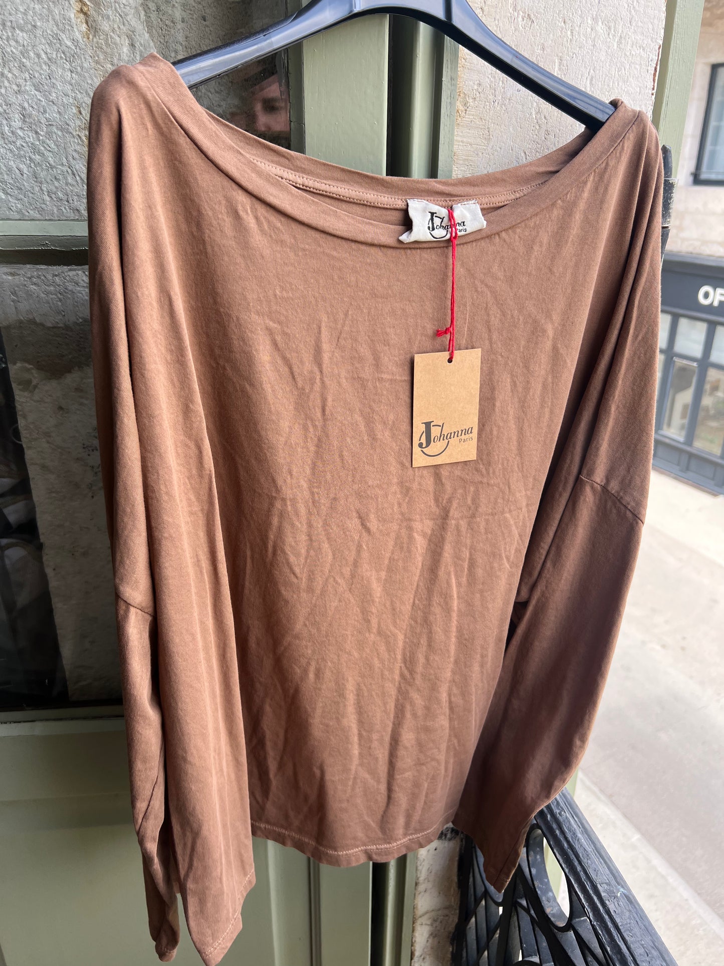 Tee shirt Biba manches longues camel foncé - Johanna Paris